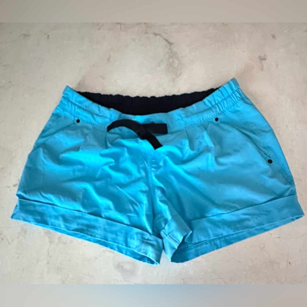 Lululemon Women's Blue Shorts